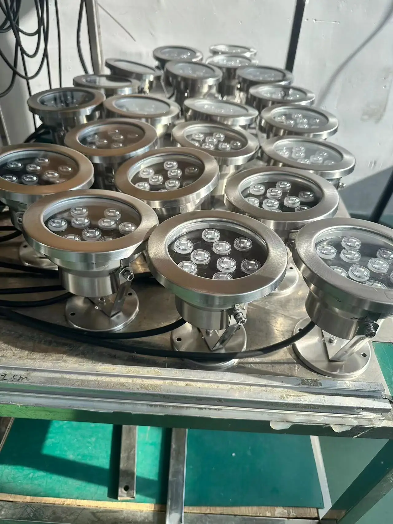 Outdoor 304 stainless steel IP68 Waterproof 12V Mini RGB Stainless Steel Small Fountain LED Underwater Pool Lights