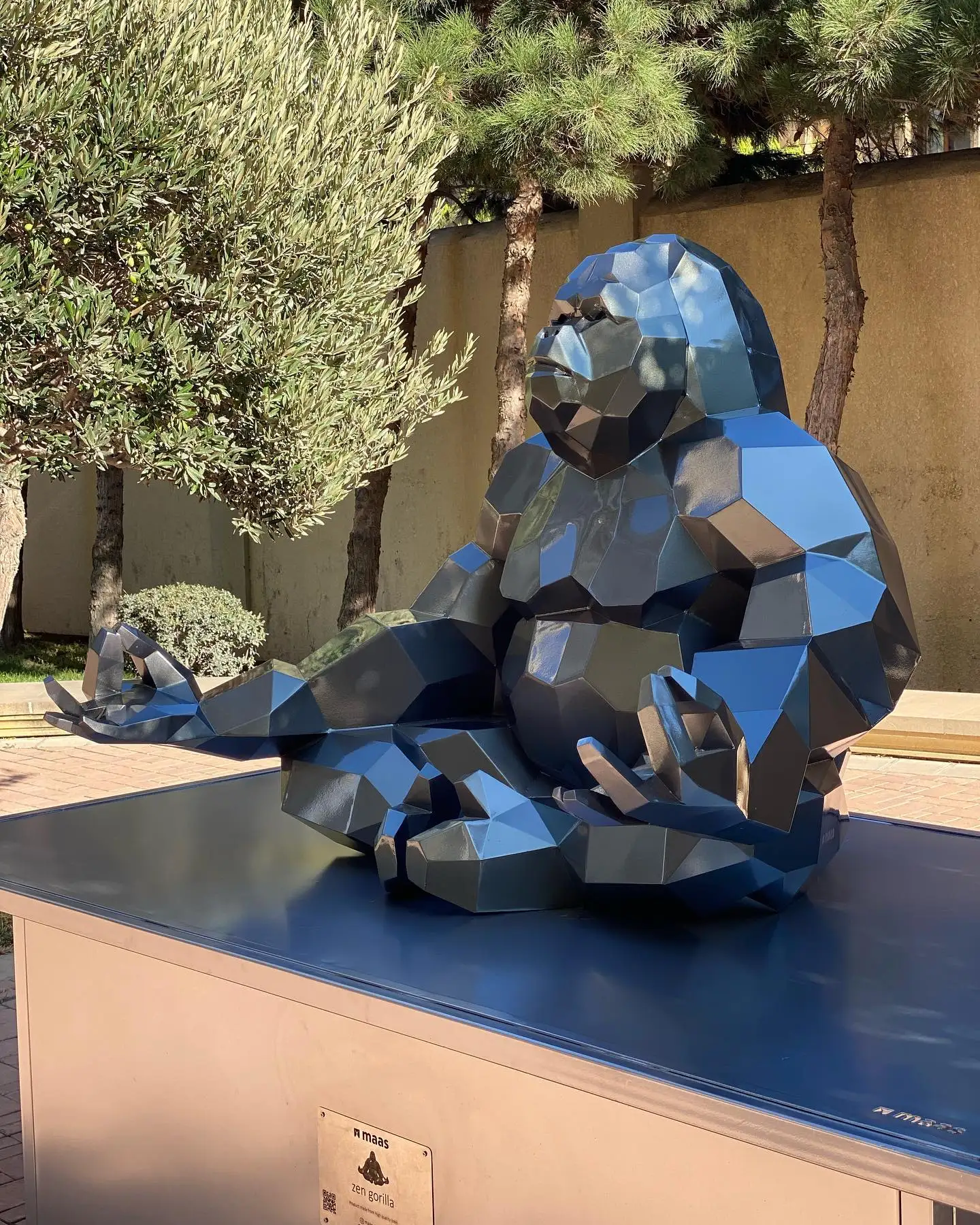 Factory Manufacturers Custom Resin Fiberglass Big Custom Outdoor Sculpture