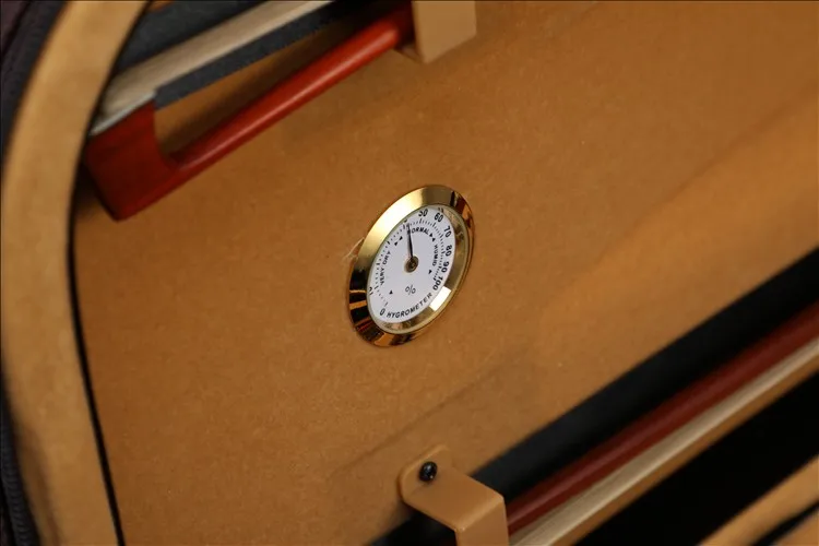 High grade hard violin case oblong shape light and strong