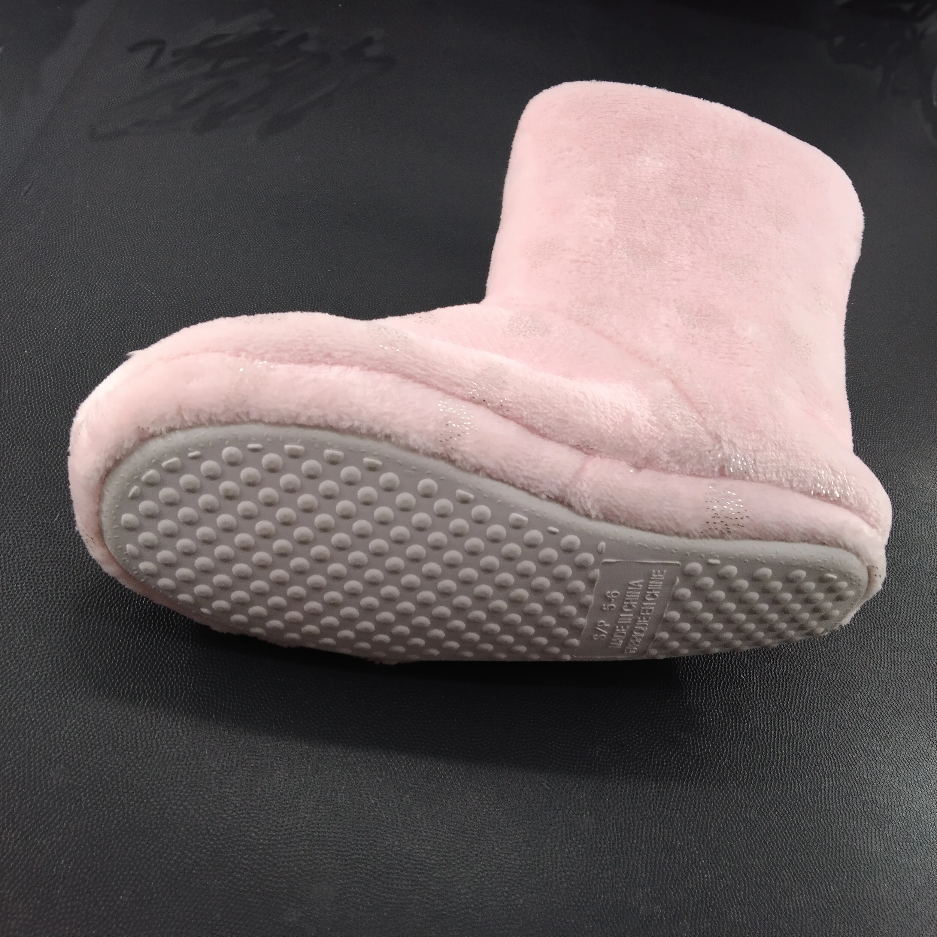 Customization Fashion Pink Fabric Home Style Faux Fur Booties Woman Ankle Winter Boots for Women Boots Women Shoes Solid Plush