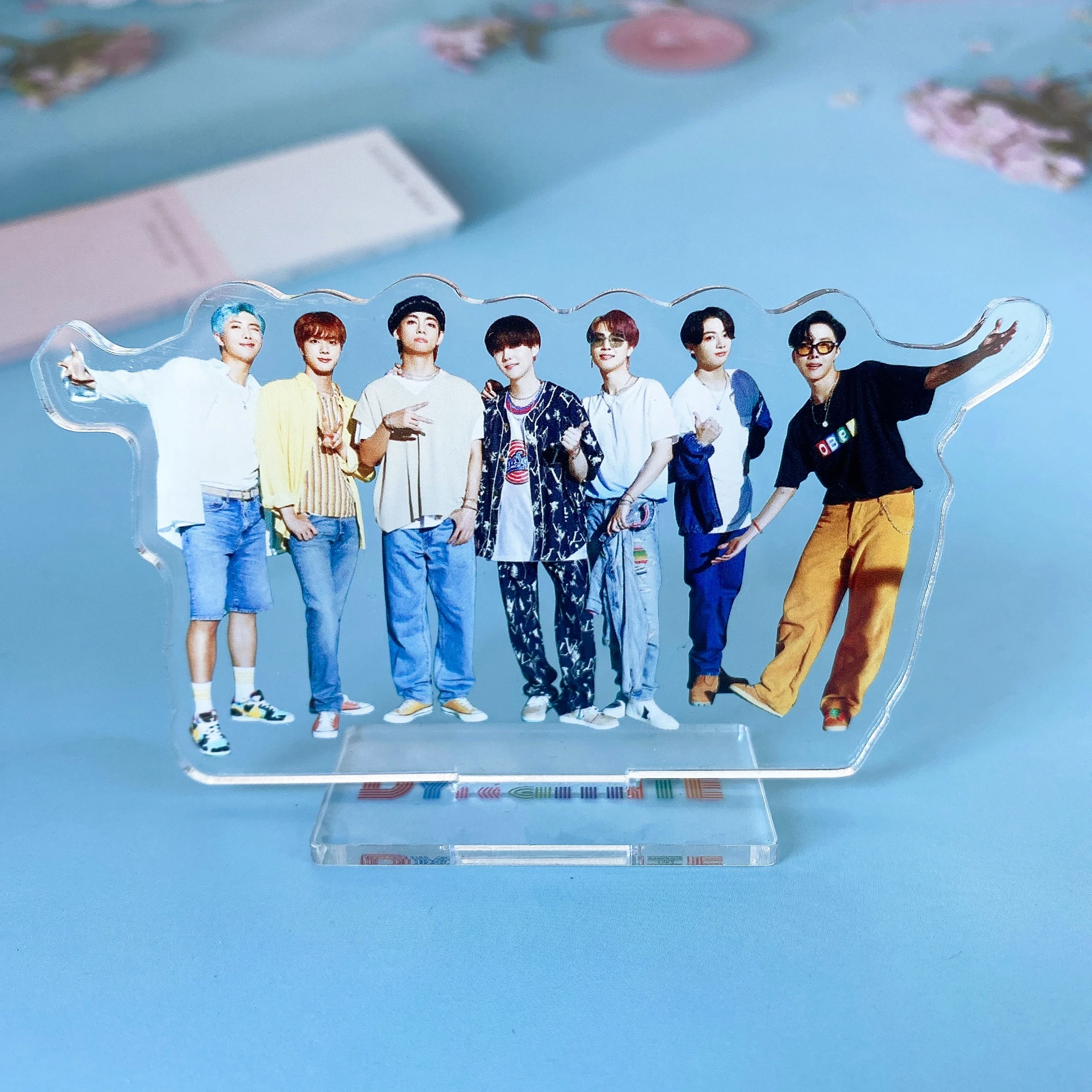 Cheap wholesale custom print plastic display bts kpop clear acrylic standee
