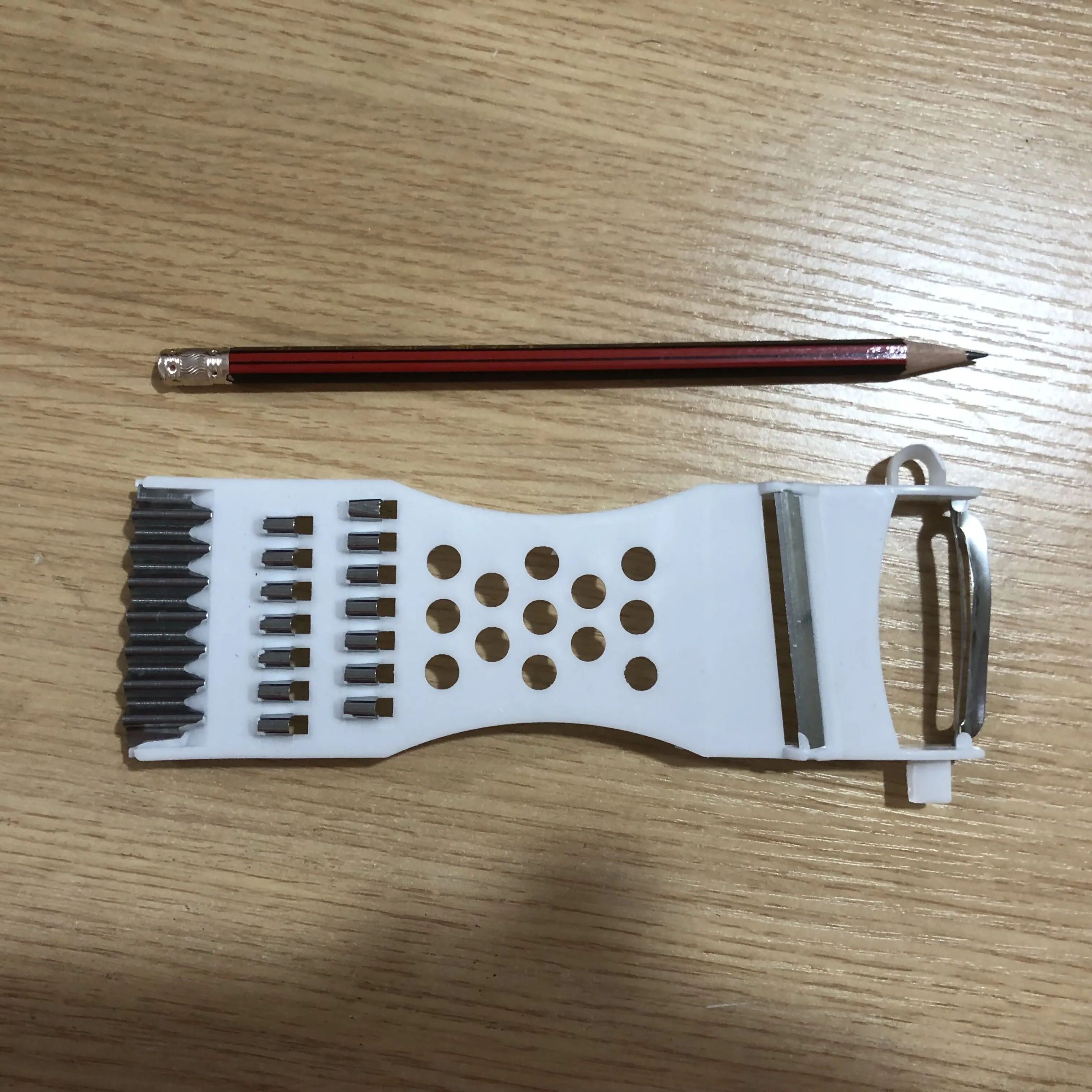 Kitchen Multifunctional stainless steel peeler potato graters in stock