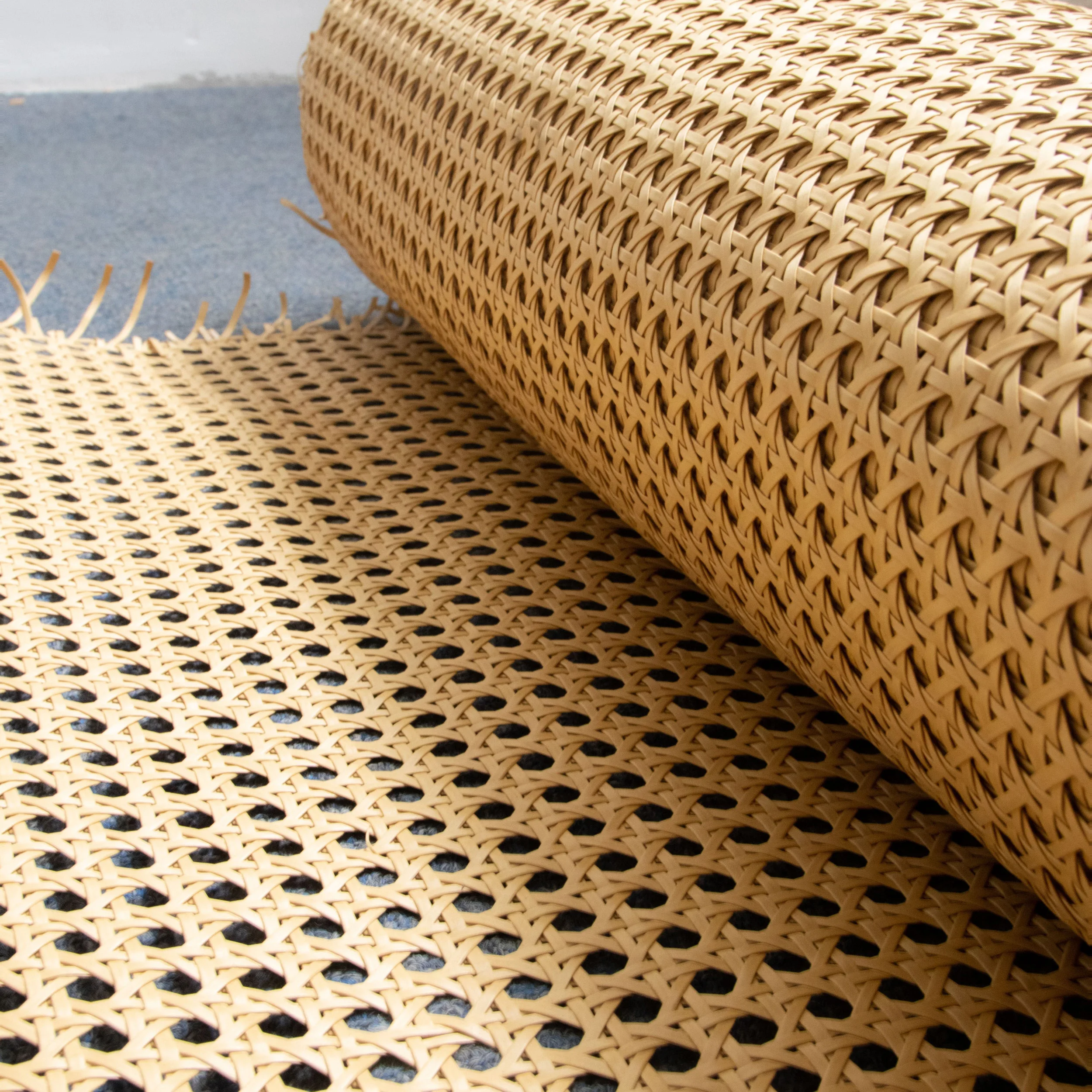 Высокое качество по конкурентоспособной цене из Вьетнама, оптовая продажа, отбеленная квадратная плетеная ротанговая трость для мебели