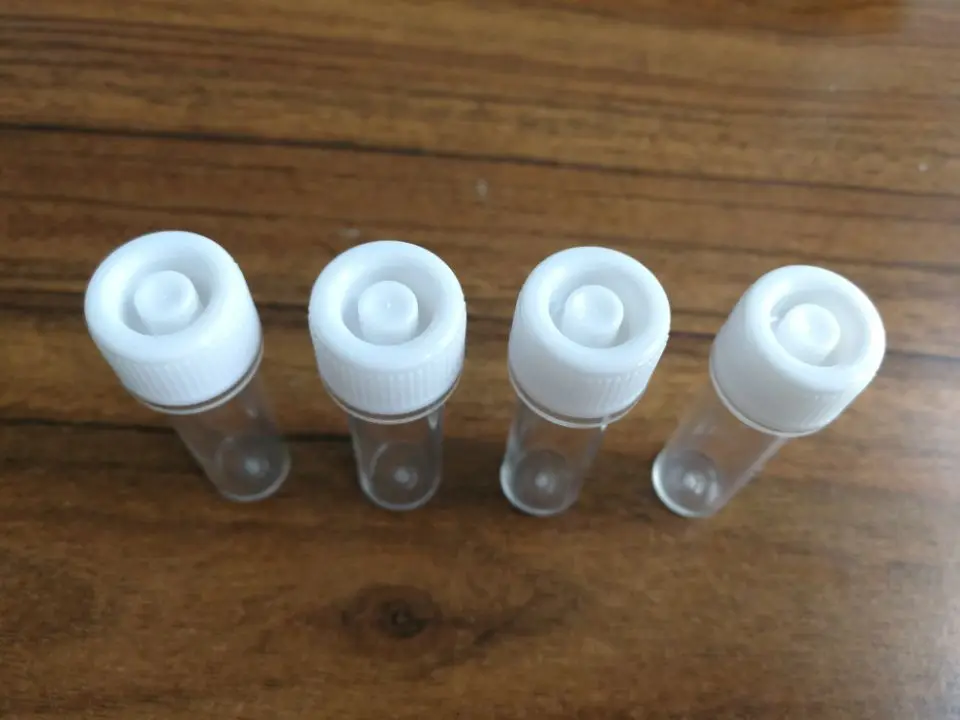 pp and pet material different-color covers leak proof 5ml 10ml high quality clear plastic test tubes