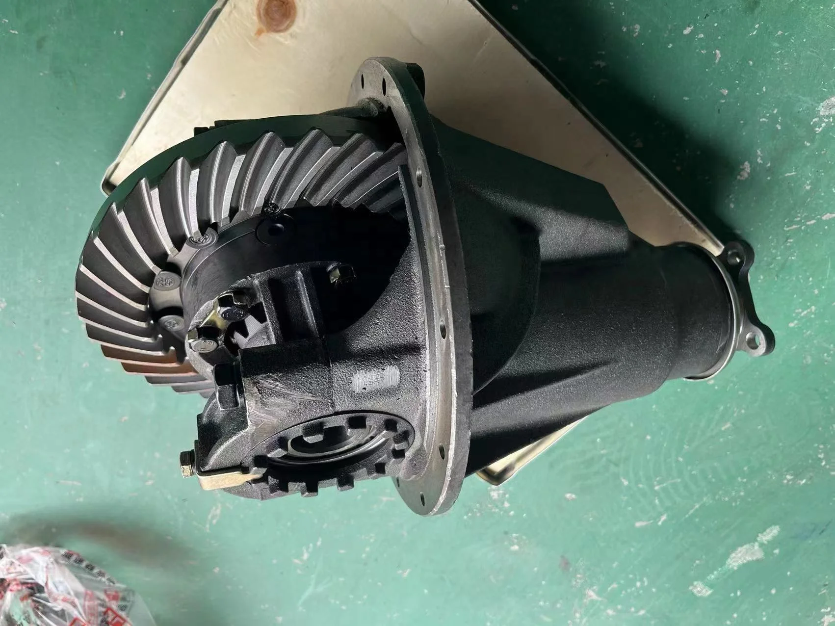 Высококачественная заводская цена для грузовика JAC HFC1020 Полный дифференциал в сборе BJ130
