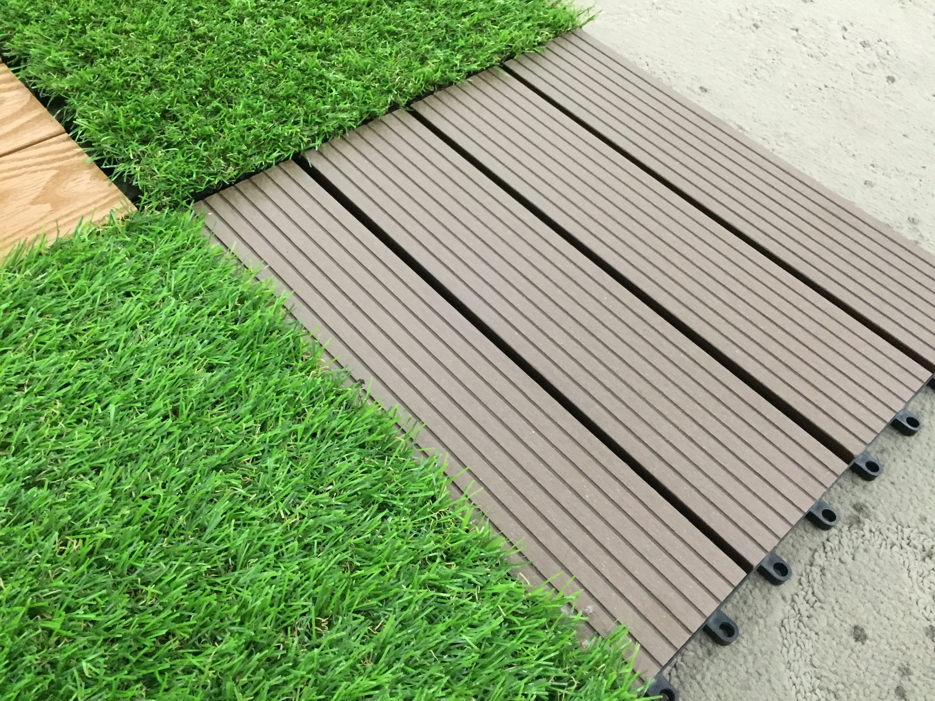 Landscape Grass Interlocking artificial grass turf tile  ECO friendly carpet outdoor garden DIY flooring300*300*22mm