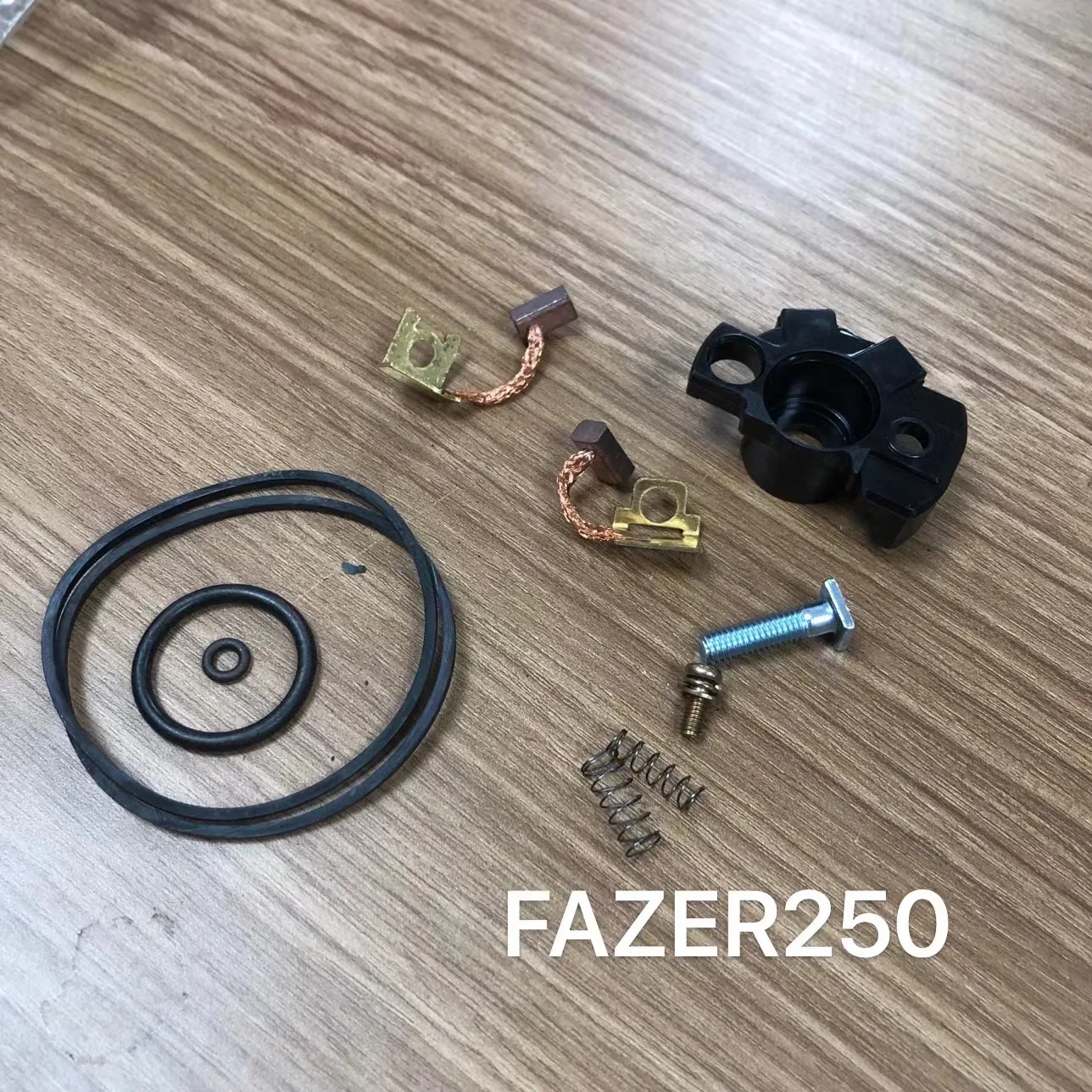 High Quality Good Price FAZER150 High Copper Content Motorcycle Motor Carbon Brush