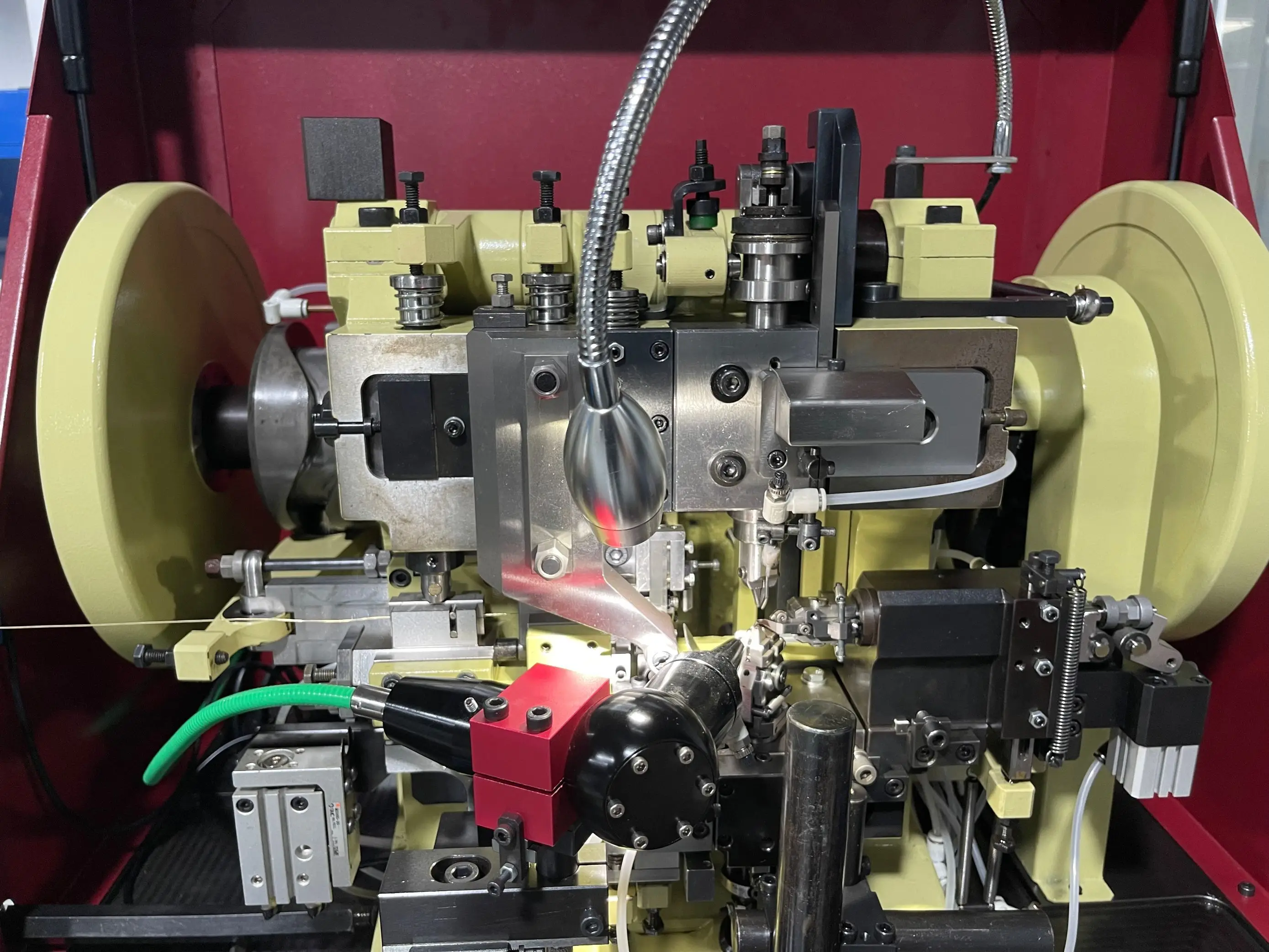 Automatic Jewelry Chain gold making machine Mini Rope Chain Making Machine for gold K gold Silver