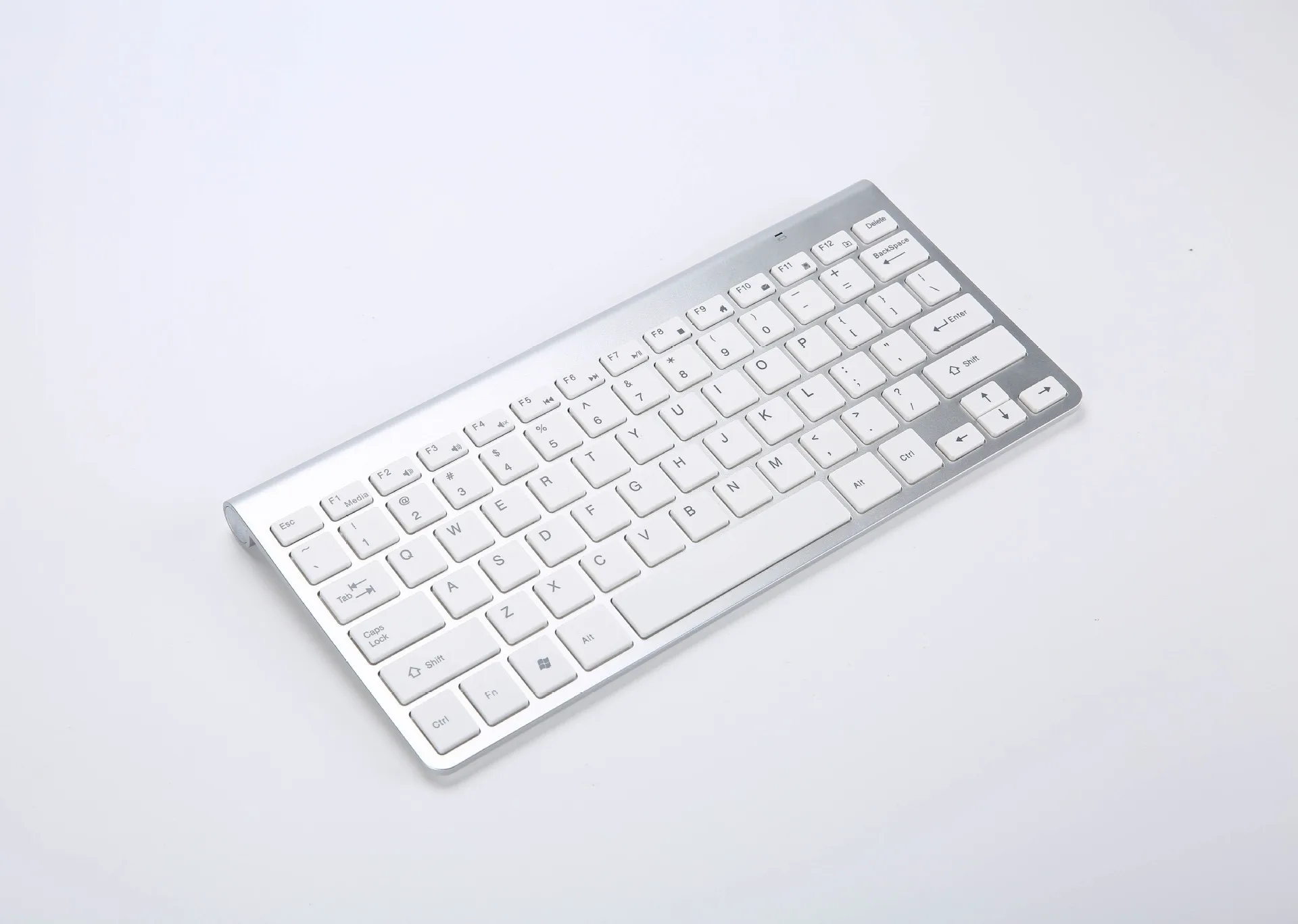 78 keys White Clear Programmable computer Gaming Keyboards BT 2.4GHZ