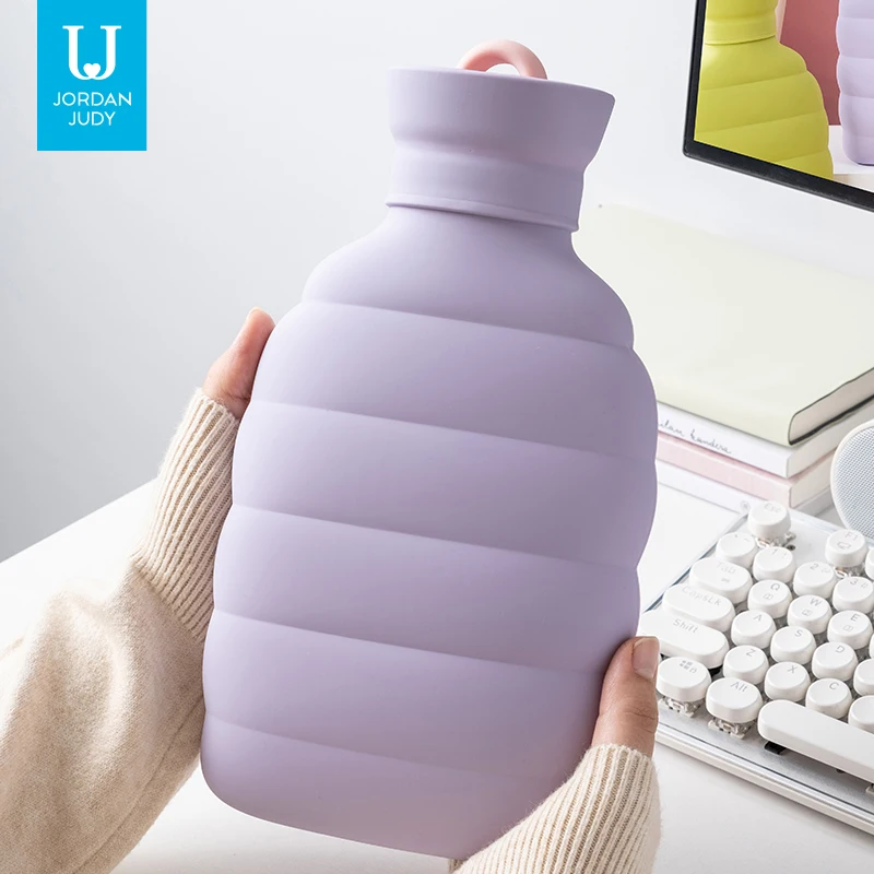 Fashion Factory Wholesale Custom 1L Reusable Hot Water Bottle Cute Style Rubber Hot Water Bag with Flannel Covers Hand Warming