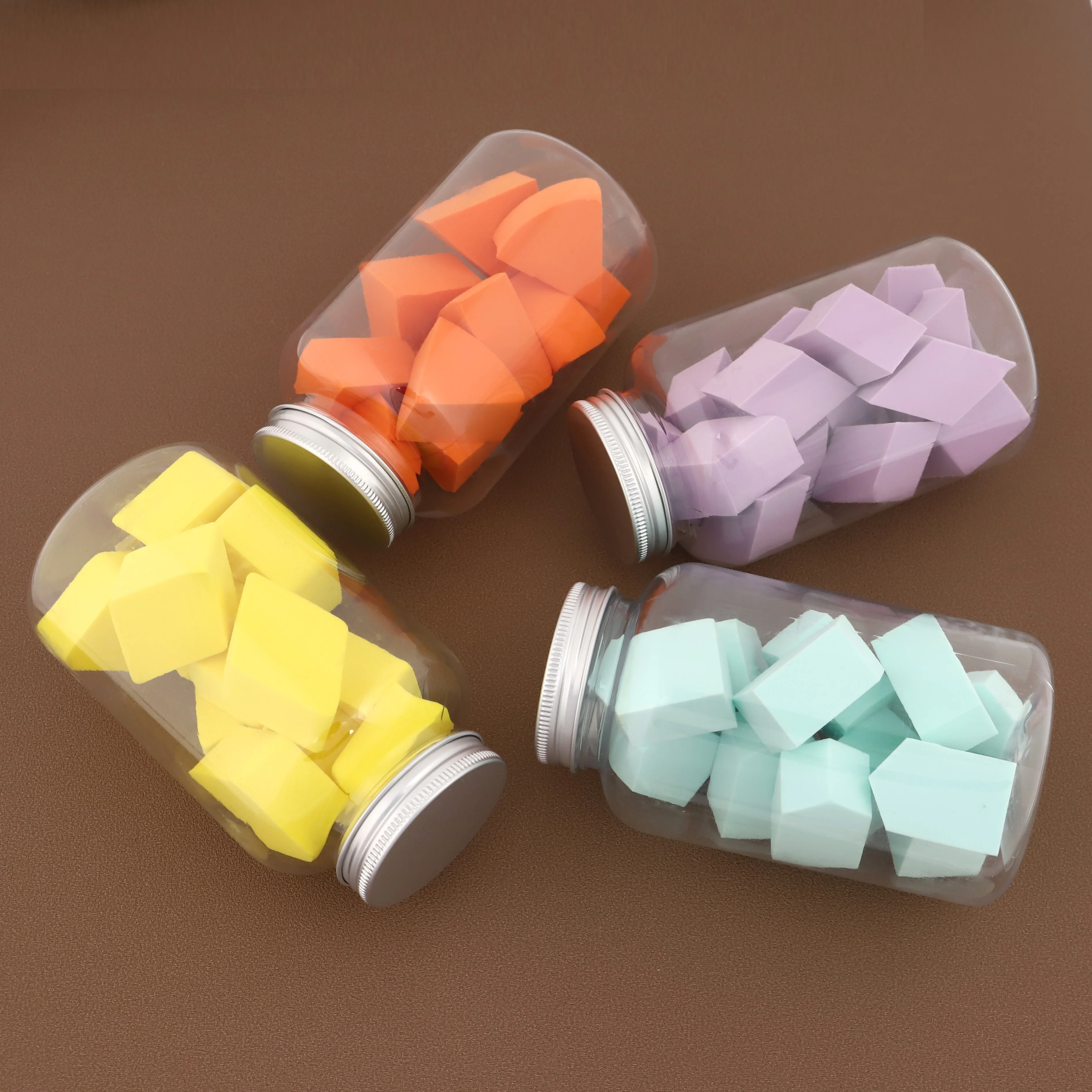wholesale factory fluffy powder puff makeup sponges for all kinds of cosmetics beautiful blender holder
