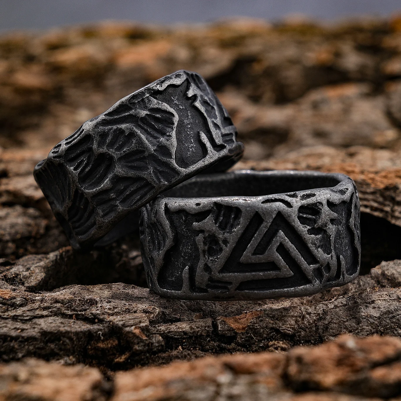 Custom Design Norse Myth Culture Viking Jewelry Stainless Steel Vintage Black Valknut Symbol Fenrir Wolf Ring for Men Women