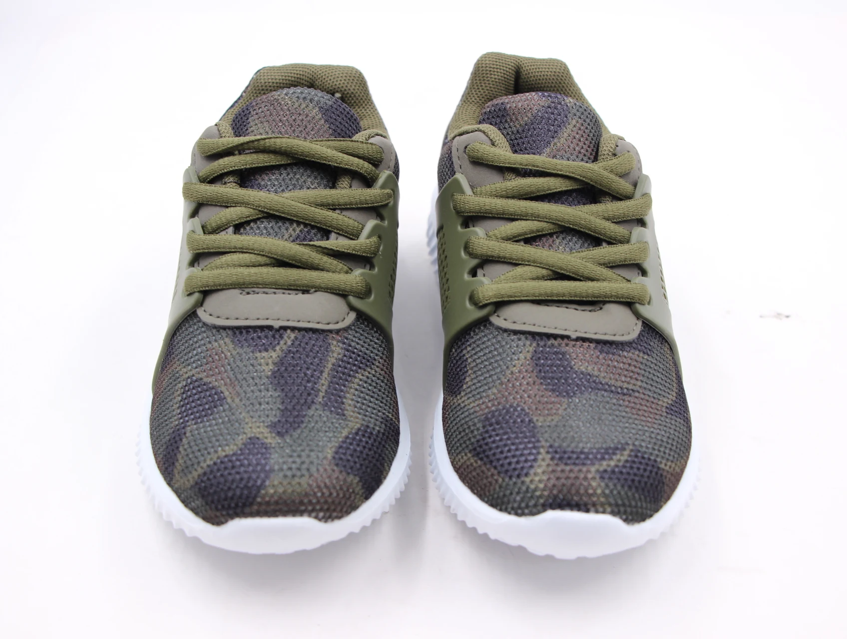 Stock comfortable light boy kids casual outdoor sport shoes walking styles lace-up children sneakers