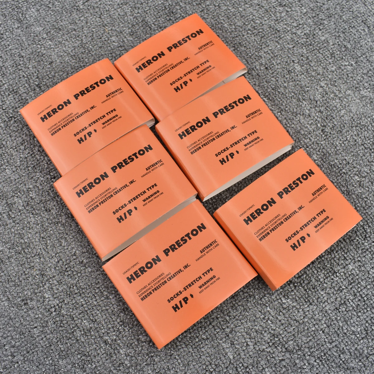 
Astronaut Logo Letter Cotton Socks Men Women High Street Pure Cotton Tube Socks Hip Hop Personality Stockings 