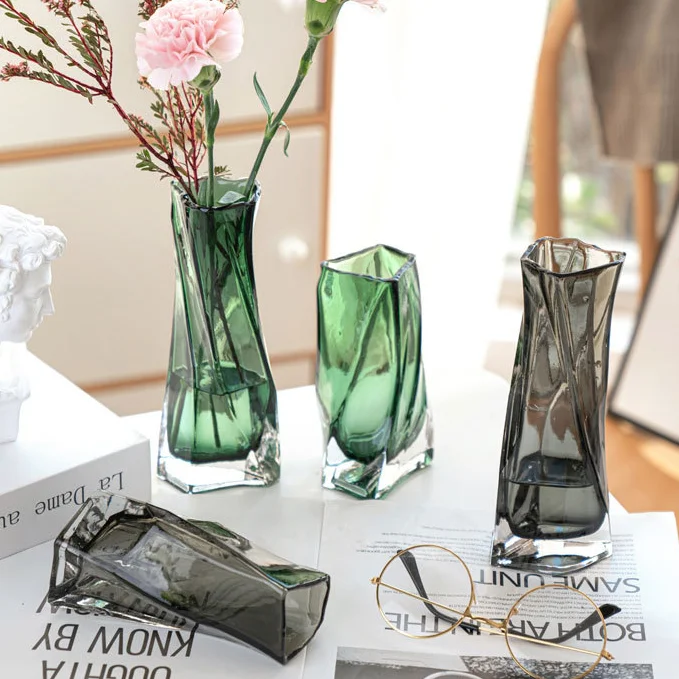 Wholesale home decoration glass vase decorative tall flower green black glass vase