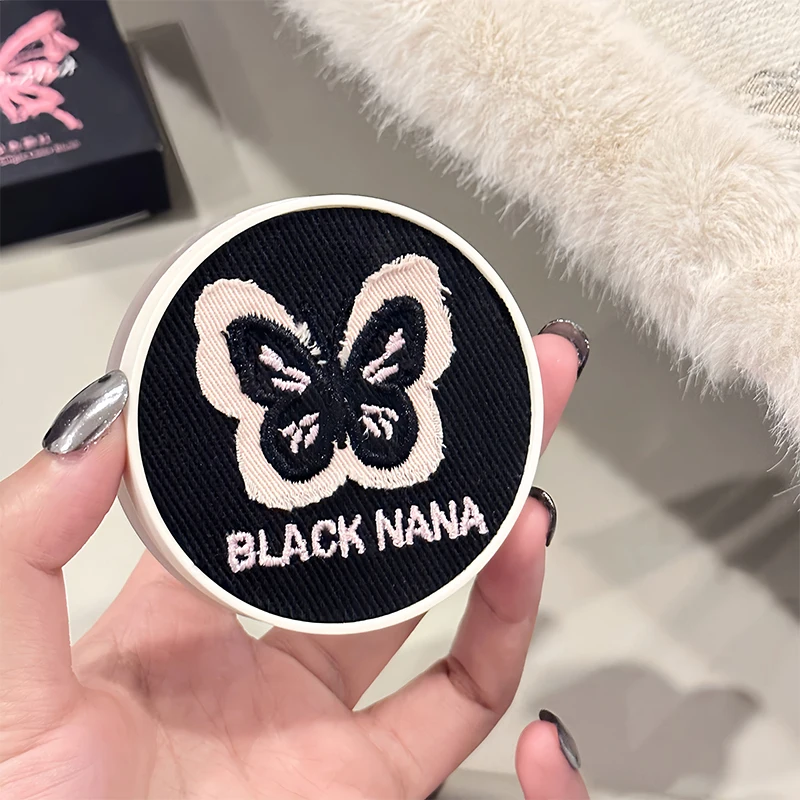 BLACK NANA Guimeng Butterfly Monochrome Makeup Powder Misty Velvet Cute And Versatile Niche Powder Blush