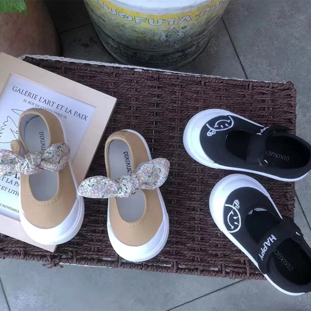 New Arrival Children Canvas Shoes Girl Fashion Cartoon Casual Sneaker