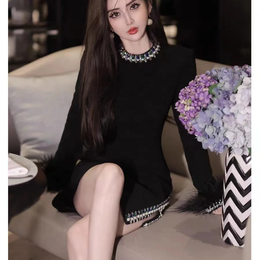 Black Party Dress Dingdiamond Dress 2023 Autumn New Slim Fit Split Short Feather Decorative Skirt
