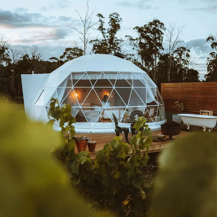 2022  New Style 4 Diameter White Pvc Waterproof  Dome Tent Transparent Greenhouse Hotel Resort Dome House Tent
