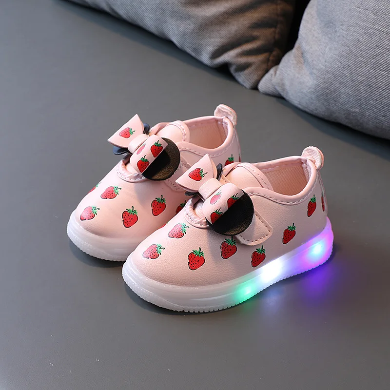 Wholesale Top Quality Pink Rubber Baby Shoes Kids Flashing LED Light Shoes for Toddler