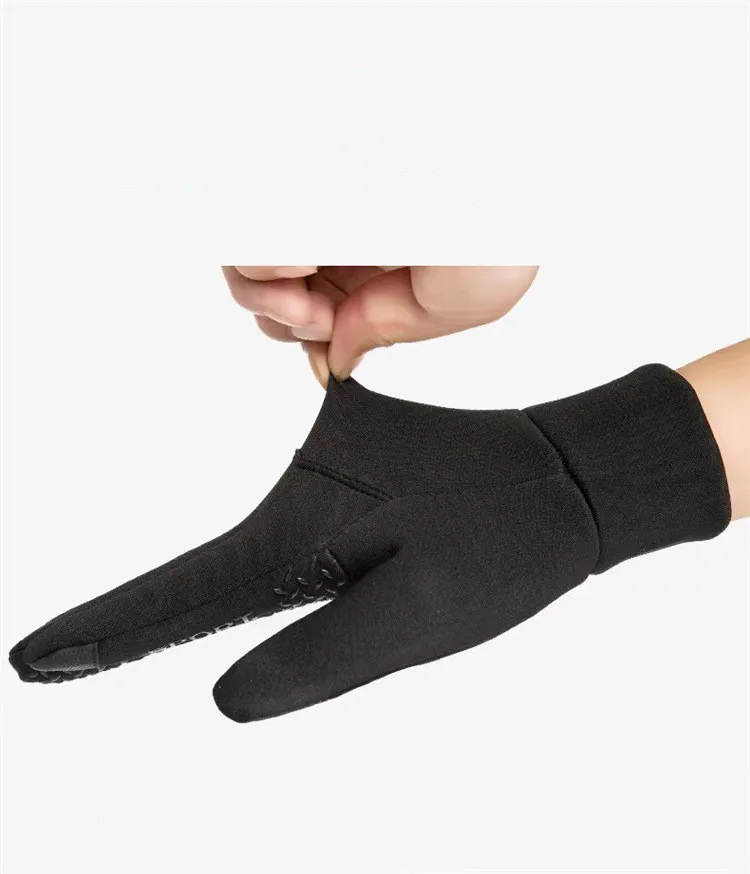 Protective fashion warm winter gloves for hand glove to keep warm with goat inner