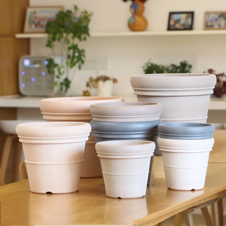 China Cheap Wholesale Modern Small  Large Gold Custom Outdoor Flower Planter Plastic Plant Pots Suppliers