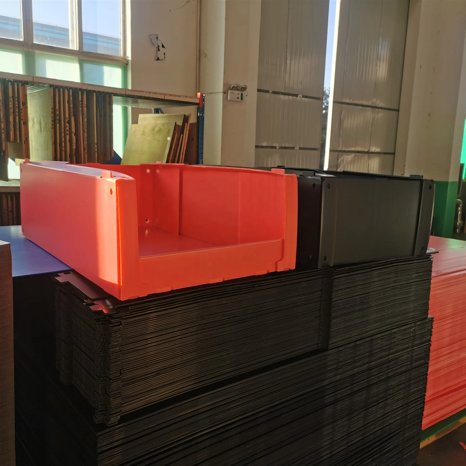 Hot sale foldable correx corflute coroplast PP corrugated plastic warehouse clothes storage boxes, Stackable Pick bins