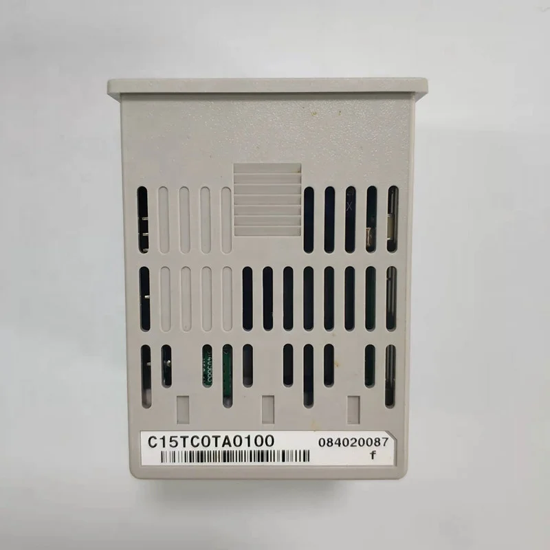 Yamatake azbil SDC15 series  temperature controller thermostat C15TC0TA0100