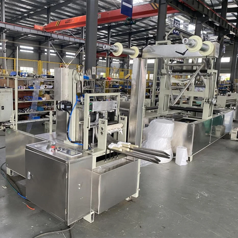 2022 latest design  round shape make up cotton pad making machine