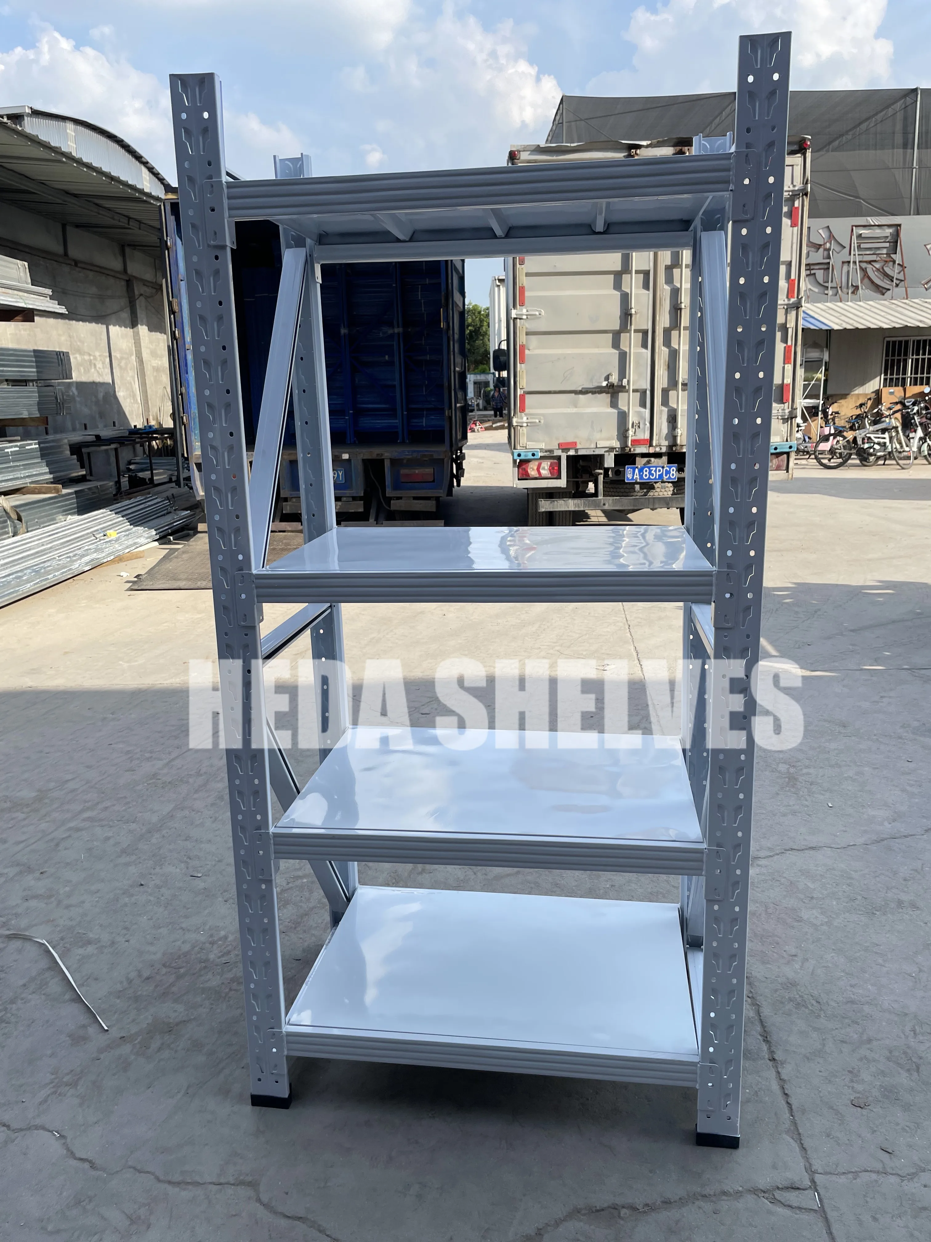 China supplier Medium duty warehouse rack Steel storage rack for factory