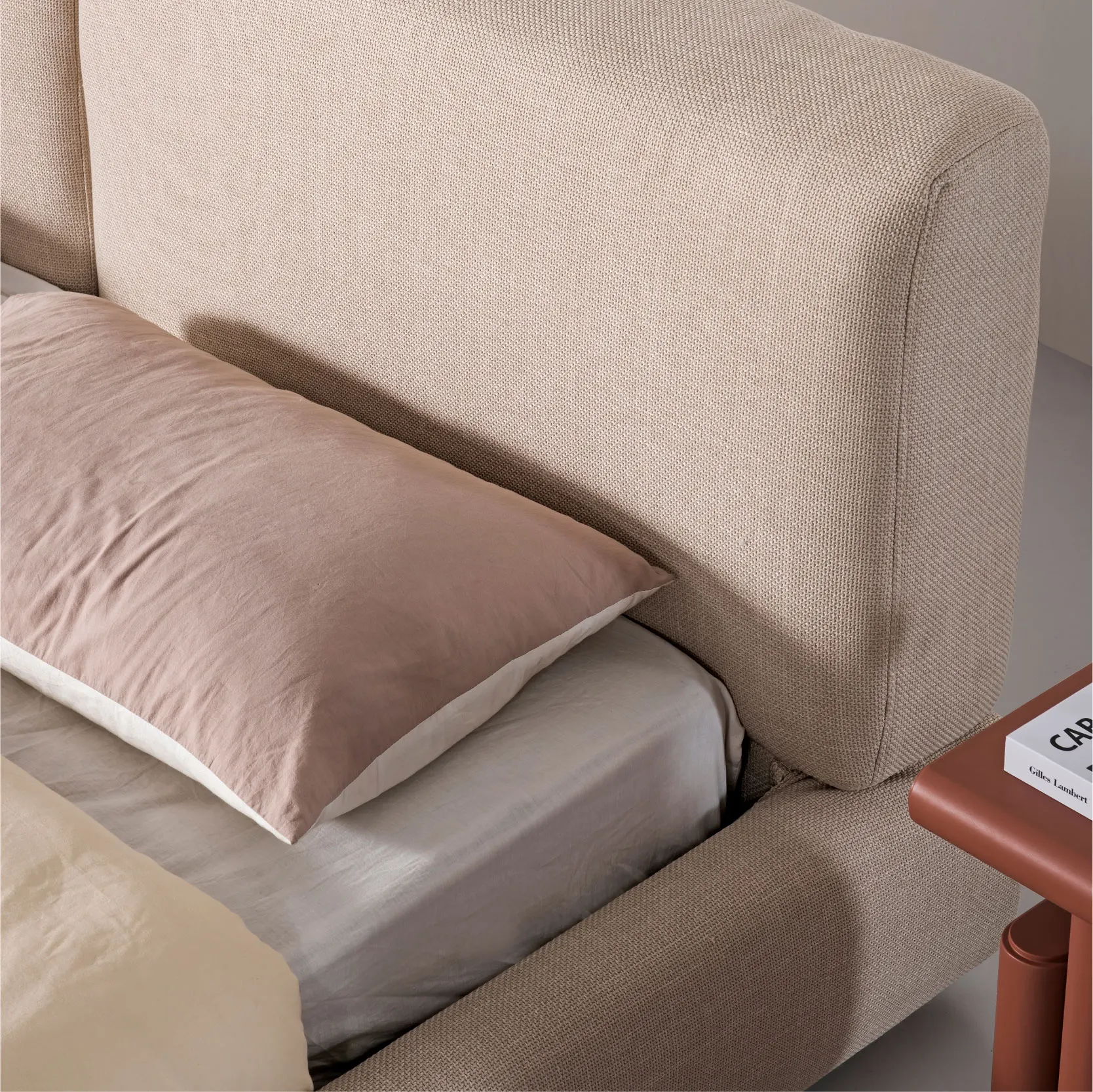 Luxury Bed Upholstered Modern Top Grain Leather Solid Wood Latest Design Bed King Queen Size Soft King Size Bed