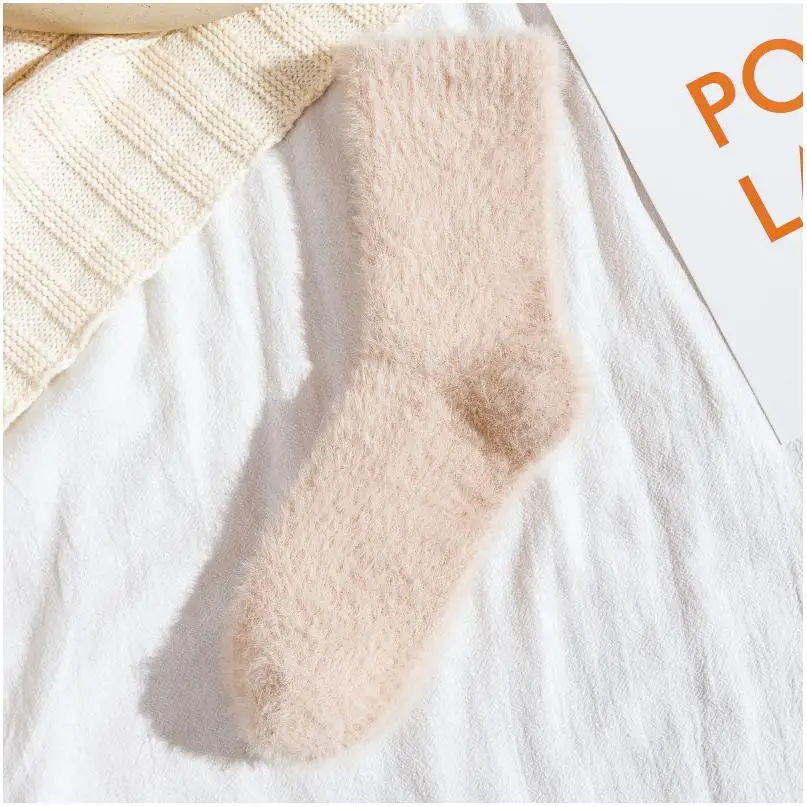 Custom Design Latest Sport Socks Pack Of Non Slip With Pockets Fuzzy Cotton Kids Merino Wool Dino Socks