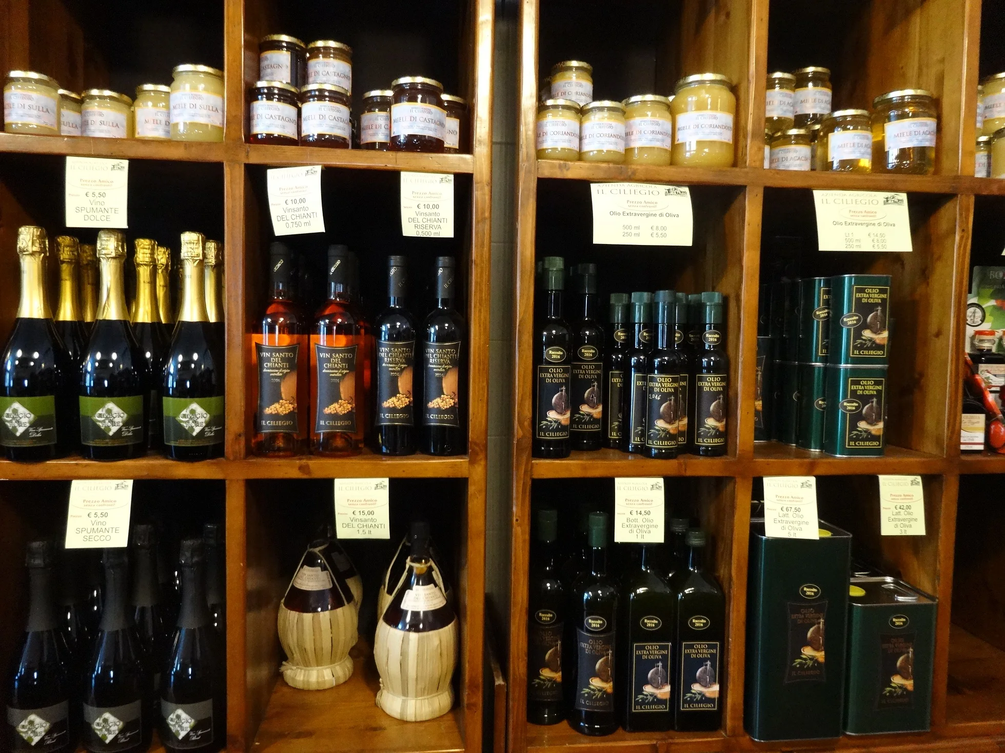 Private Label Top Quality Red Wine With Pure Grape Tasted By Medium Dry Glass Bottle 75 Cl Made In Italy