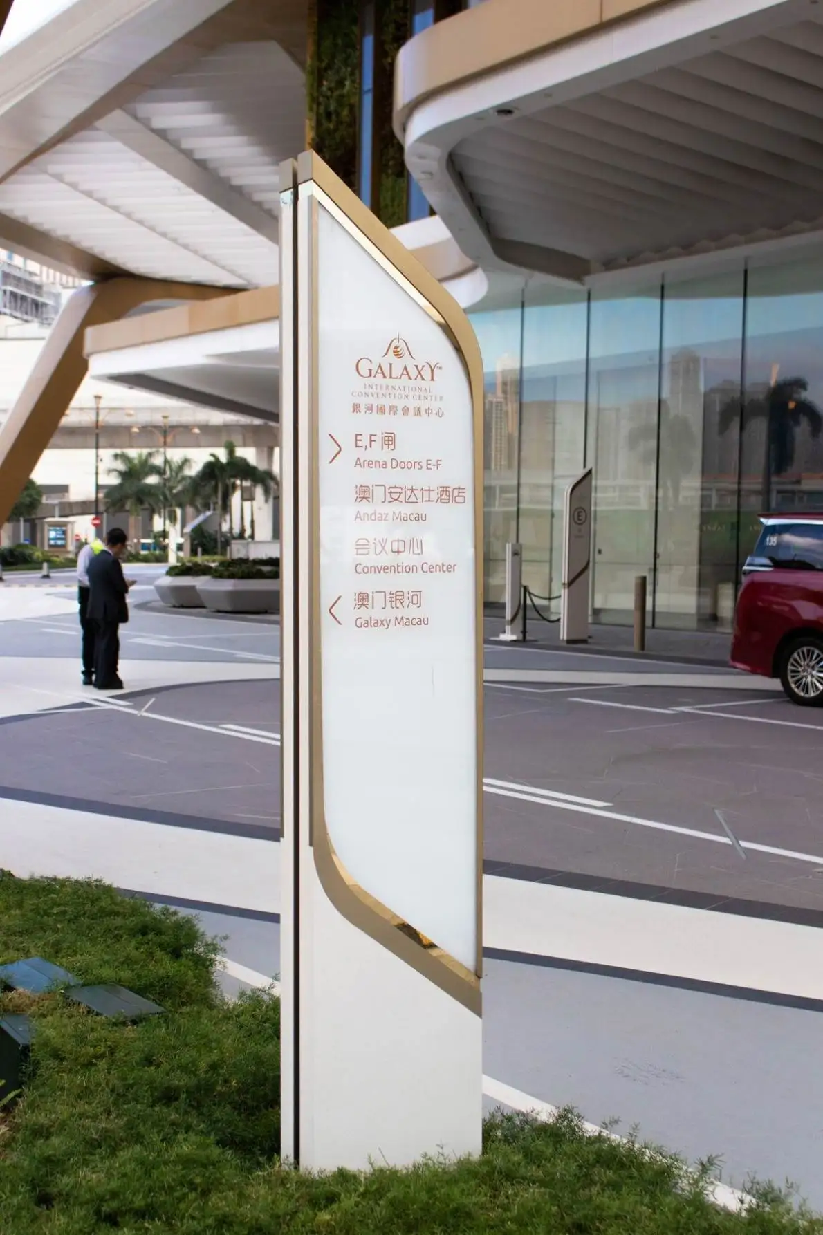 Brandnewsign New Design Large Pylon Sign With Custom Graphics Made In China