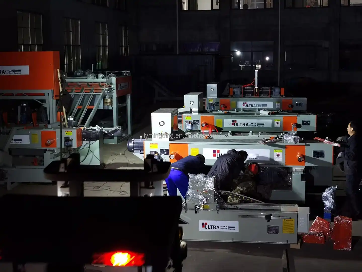 Different Models Spindleless Veneer Peeling Machine For Plywood Making Line