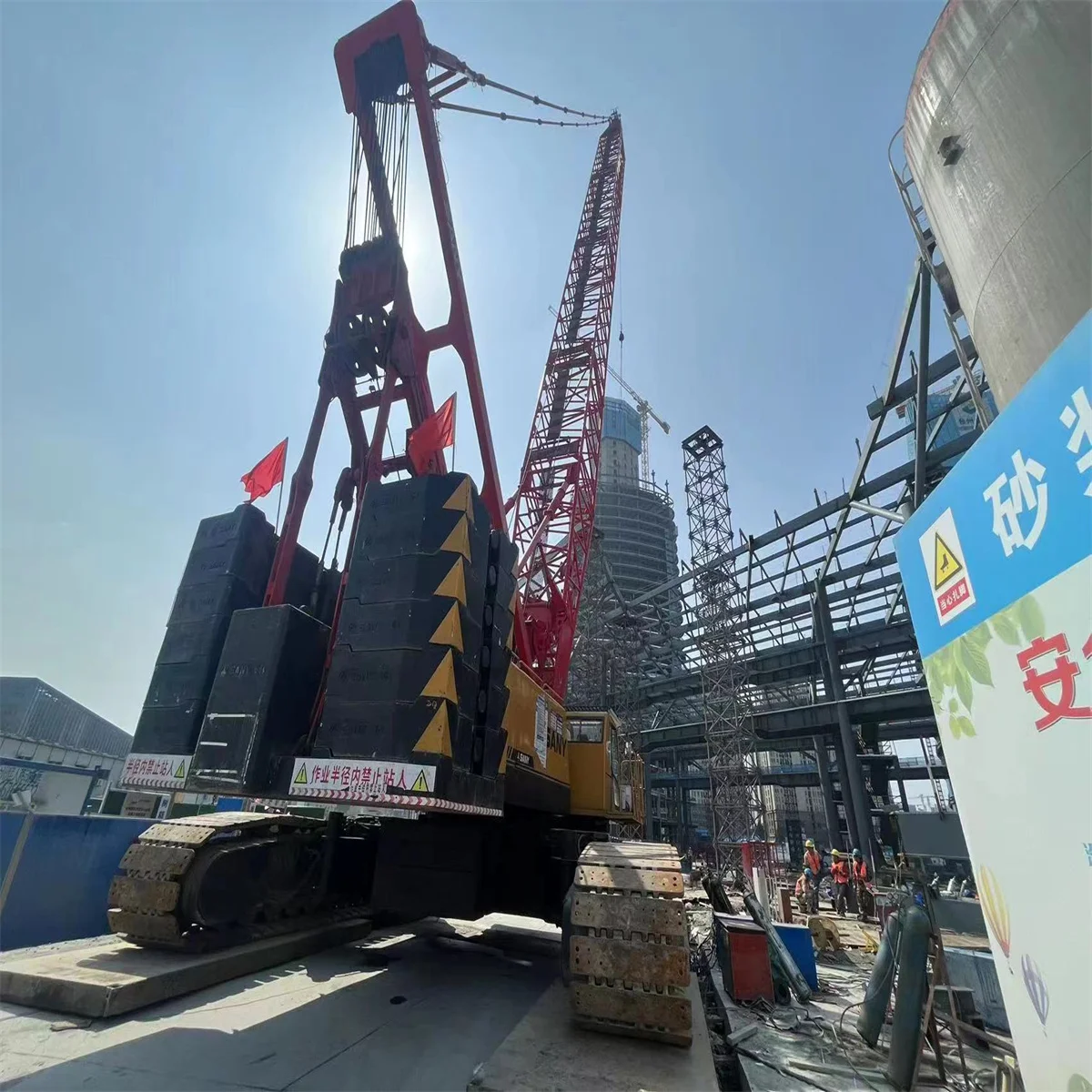 Sany 260T used  crawler crane year2015 very new machine beautiful machine good working condition