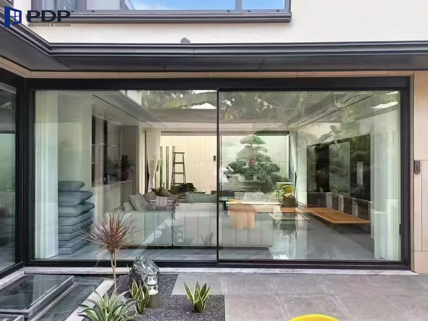 Minimally Designed Double Tempered Glass Aluminum Sliding Door for Exterior Balcony or Entrance Use