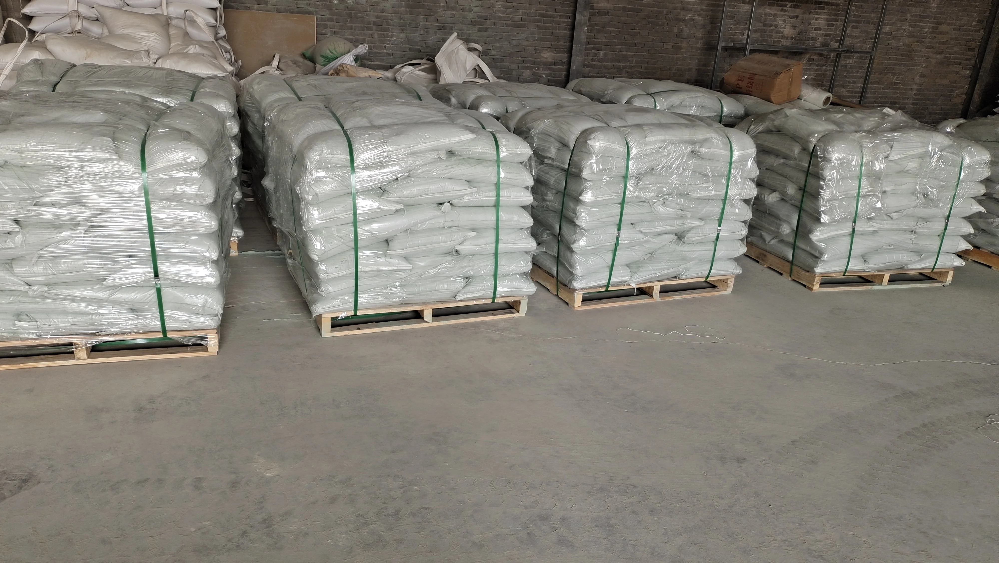 Natural Filter Zeolite Stone Granular Size 0.3-0.6mm for Water Filtration Mineral Clinoptilolite Powder Bulk Price Per Ton