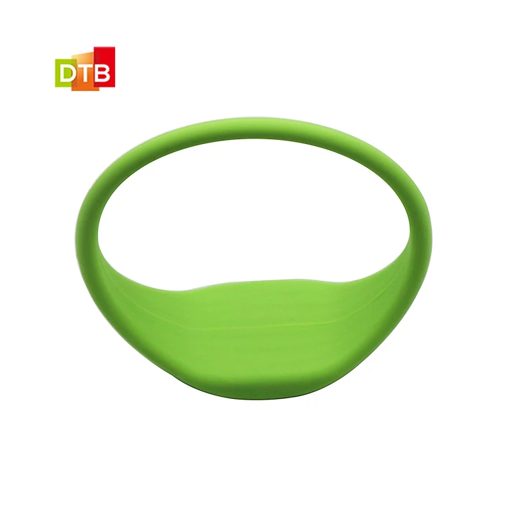 Cheap NFC Silicone Wristbands Smart Rubber Cashless Payment Sport Waterproof Hotel Event Ticket RFID Wristband Bracelet