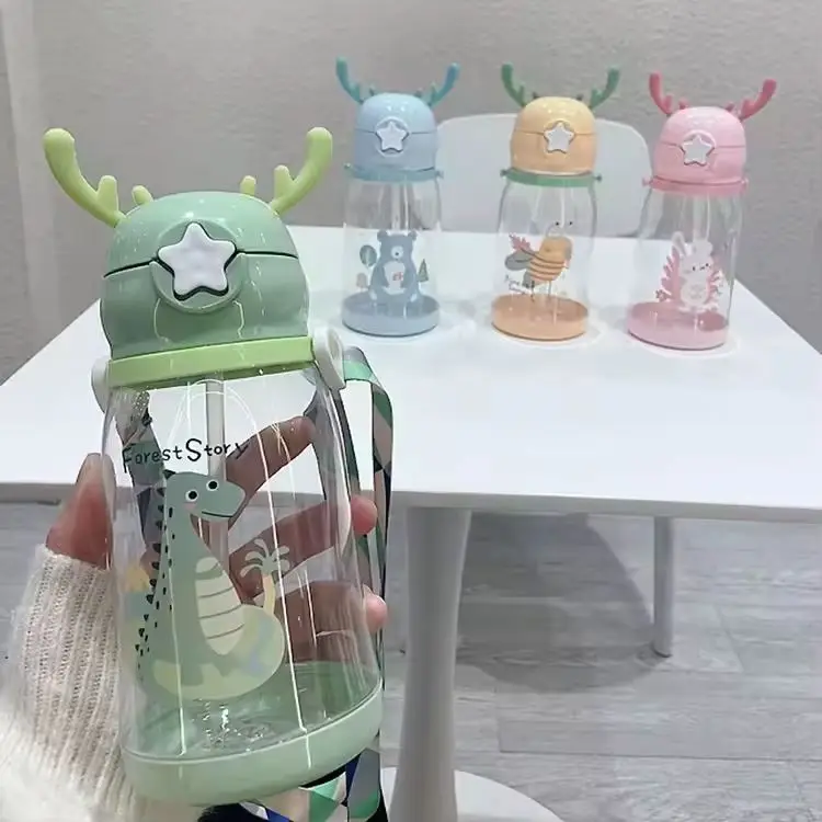 Детские бутылки для воды с мультяшными животными пластиковые рога милые термосы соломенной крышкой съемный ремешок бутылка 600 мл/20 унций