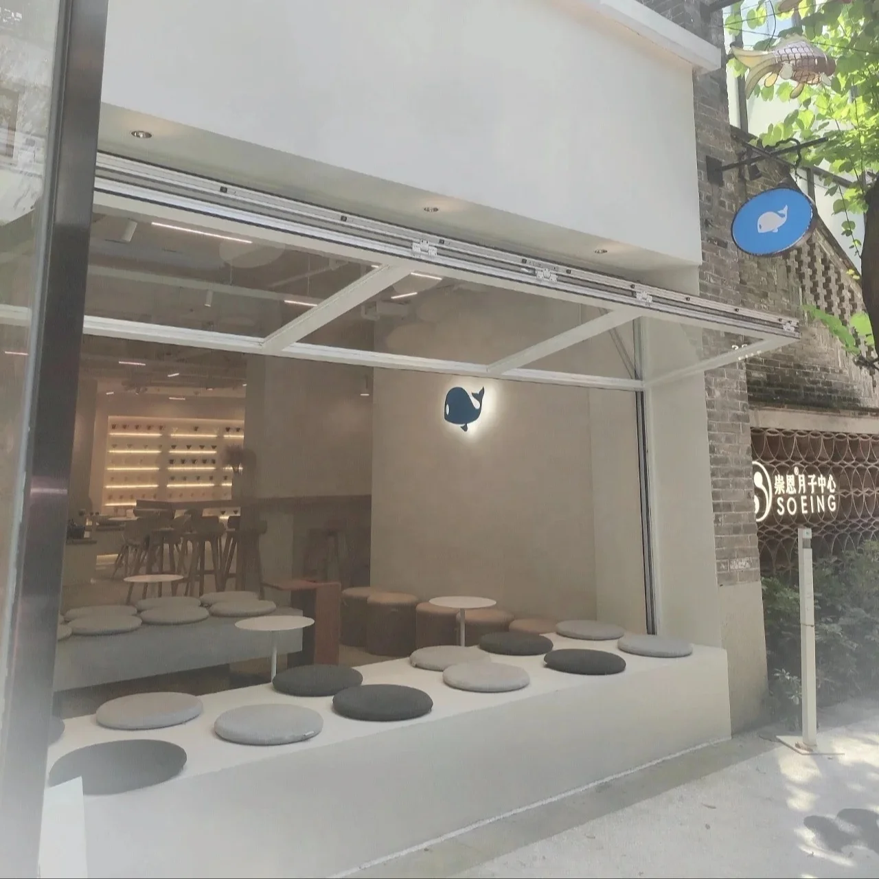 Factory direct doors and Windows aluminum tilting Windows Giant aluminum glass Windows can be customized