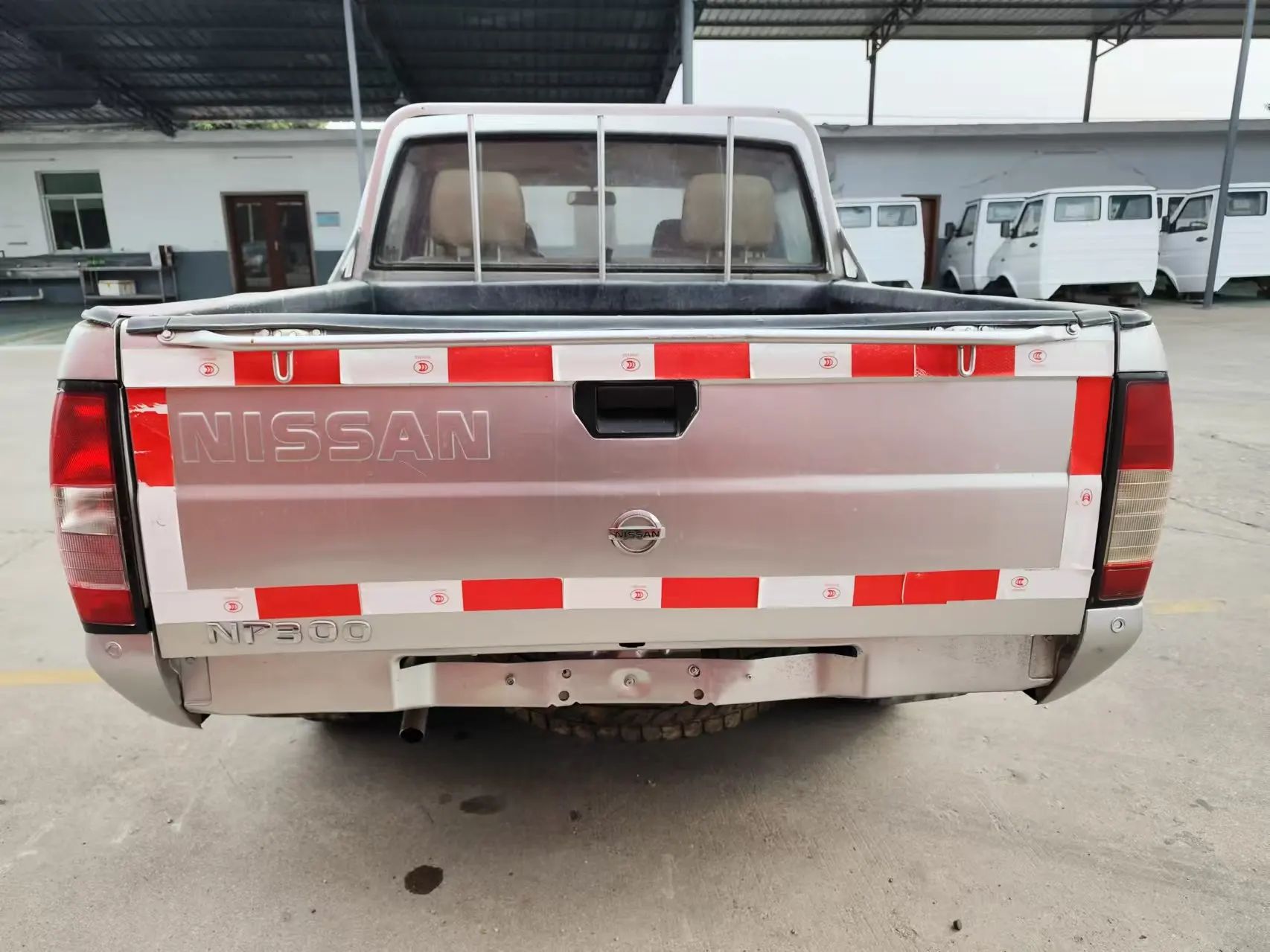 Лидер продаж 2015 б/у Nissan D22 пикап бензиновый механическая коробка передач двухколесный привод