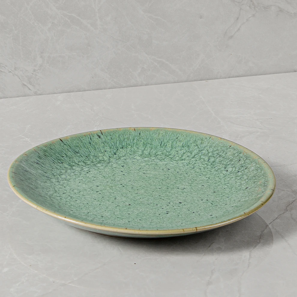 Top Quality Thai Style round Trays Enameled Green For Use Restaurant Hotel Ceramic Salad Dinner Plate Multisize Ceramic Tray