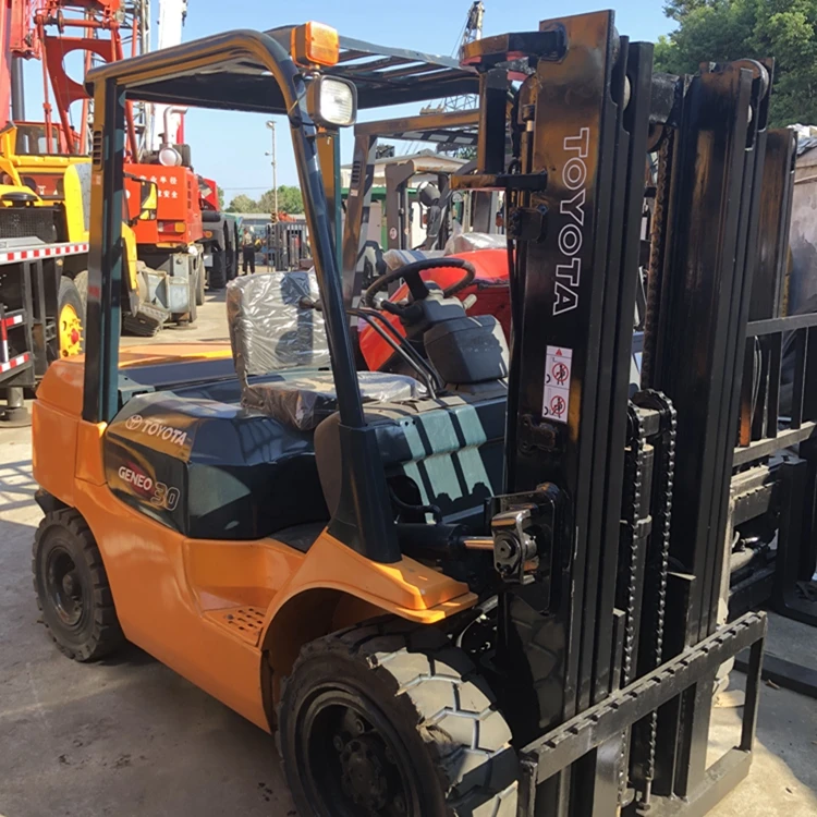 used original made in Japan Toyota 3 ton forklift