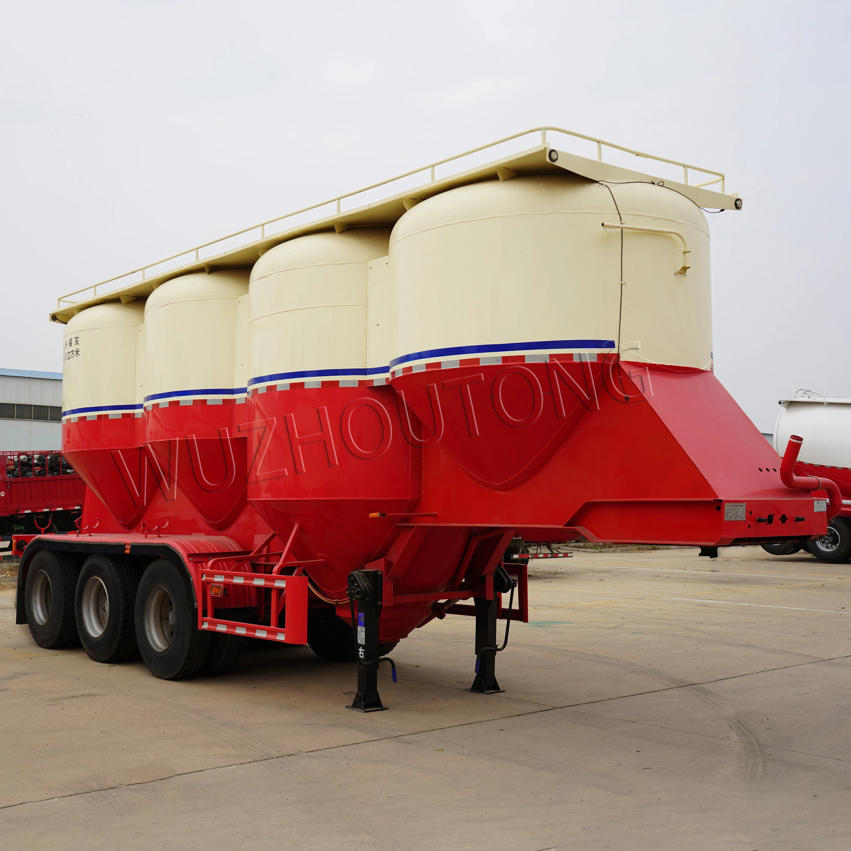 Hot Selling SemiTrailer Powder Transporting Bulk Cement Tanker Semi Trailer for Sale