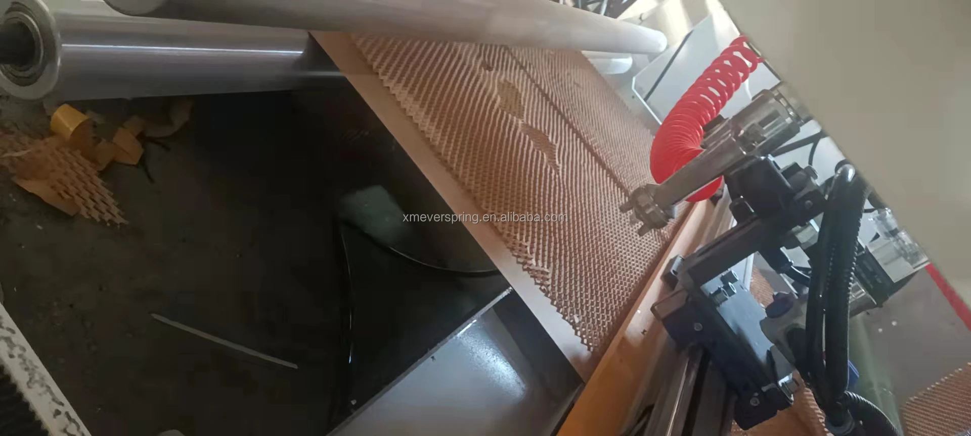 Kraft honeycomb paper mailer envelope bag machine conversation production line manufacturer