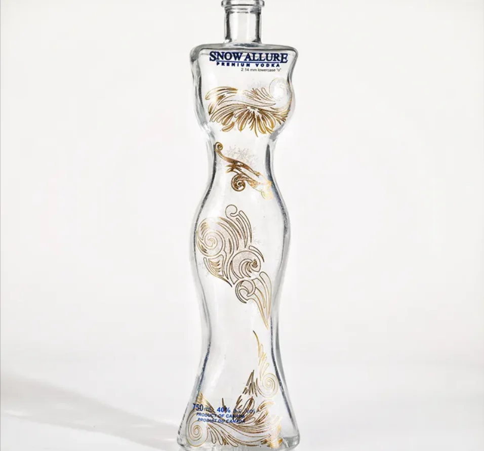 Wholesale silk screen printing personalized liquor bottle  700ml 750ml woman body shaped vodka glass  botella tequila de vidrio