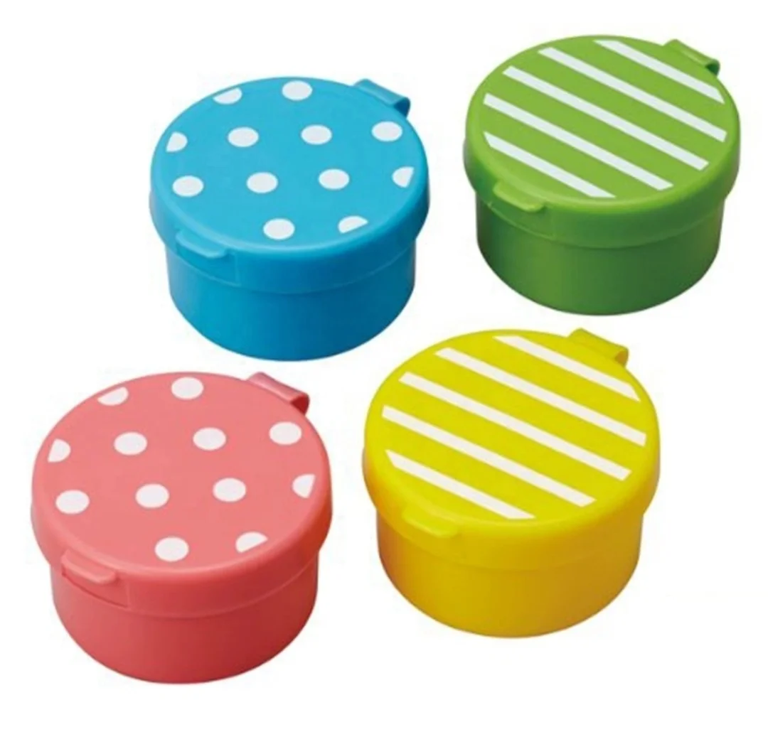 Japanese mini Tomato sauce salad dressing mini container plastic 4pcs capacity 14ml round  dot cute sauce bottle