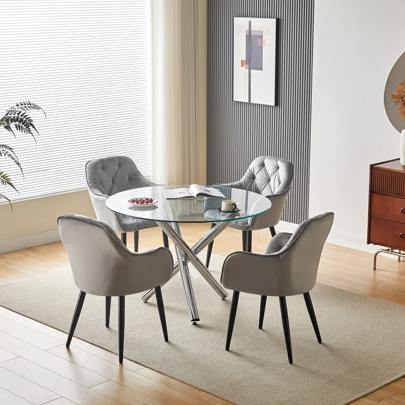 Стол обеденный с 4 стульями