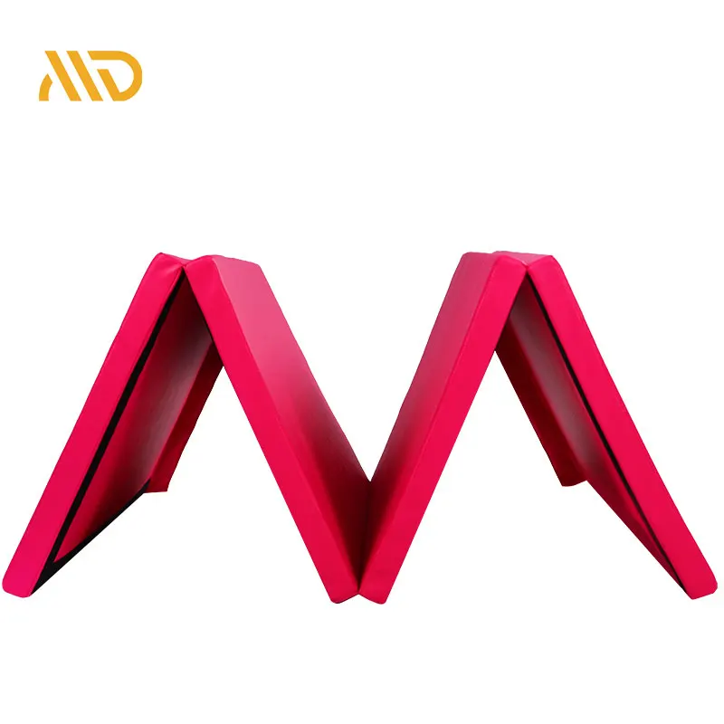 Safe Durable and Easy to Carry Flameproof Portable PVC or PU Leather & EPE Foam Folding Play Mat for Kids